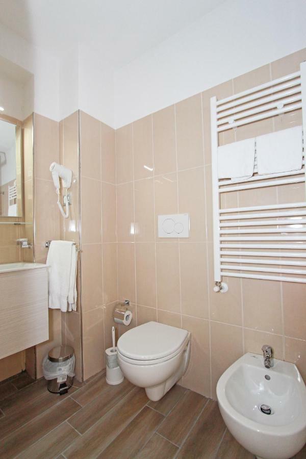 Vatican Gabriel Bed & Breakfast Rome Bagian luar foto
